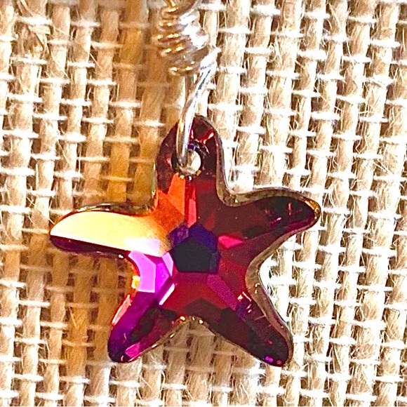Swarovski Vintage Star fish necklace.Hand wired SS - Picture 1 of 7